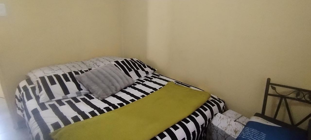 Photo 14 of 18
