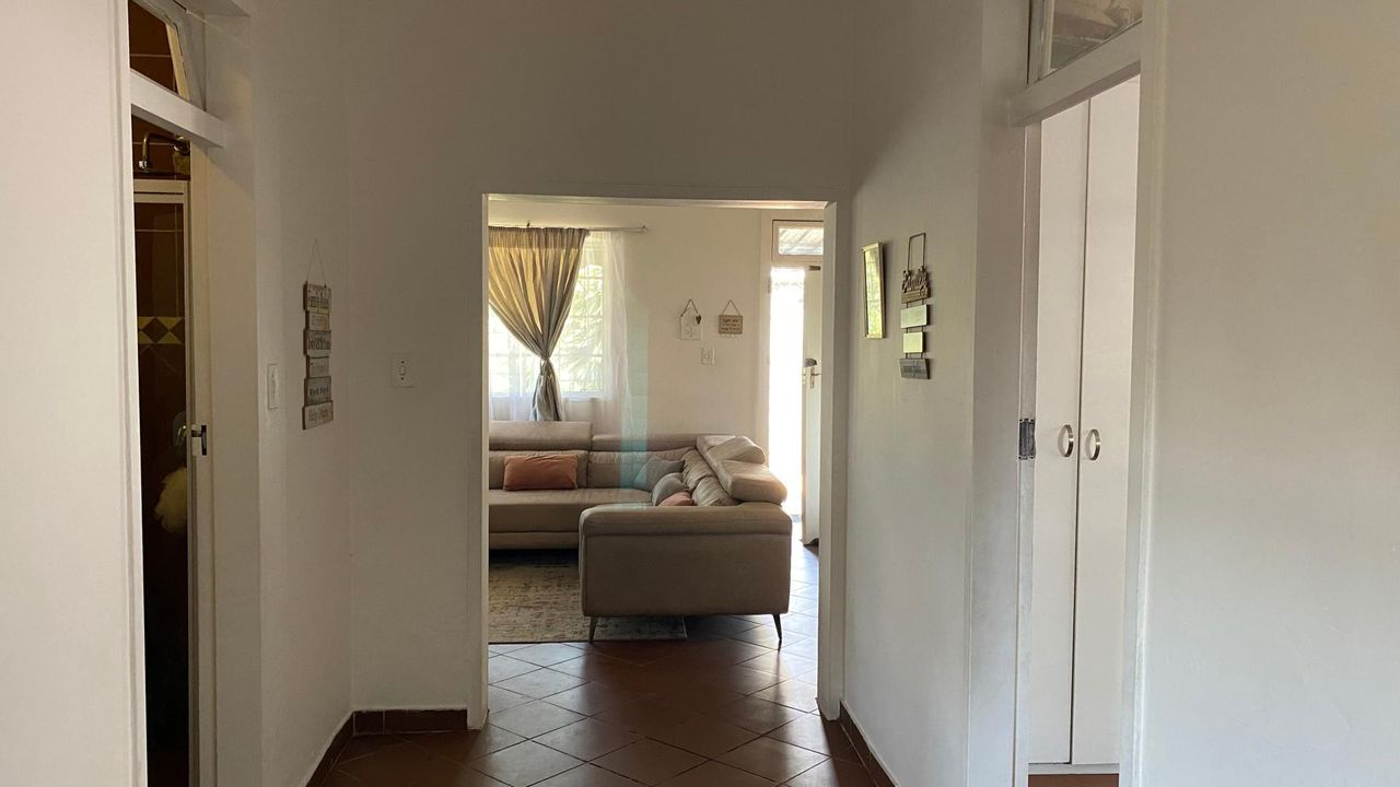 Photo 7 of 19