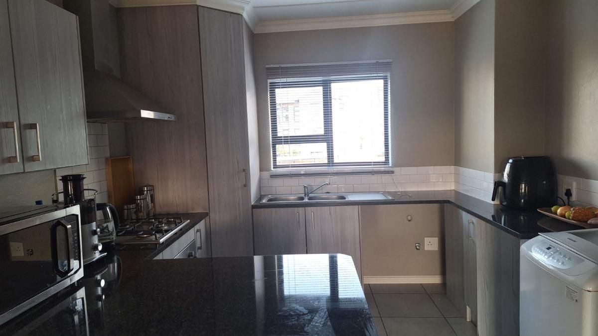 Photo 2 of 21