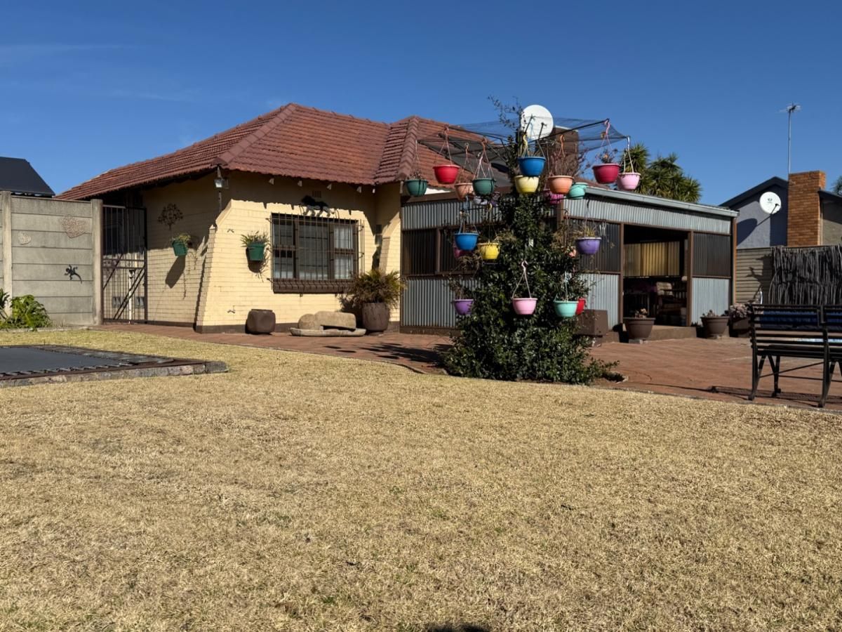 Photo of 4 Bedroom house for sale in Witpoortjie, Roodepoort