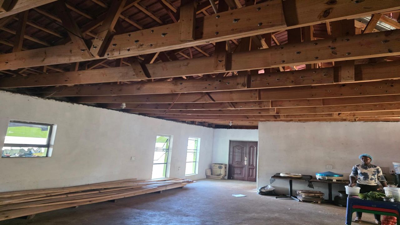 Photo 4 of 12