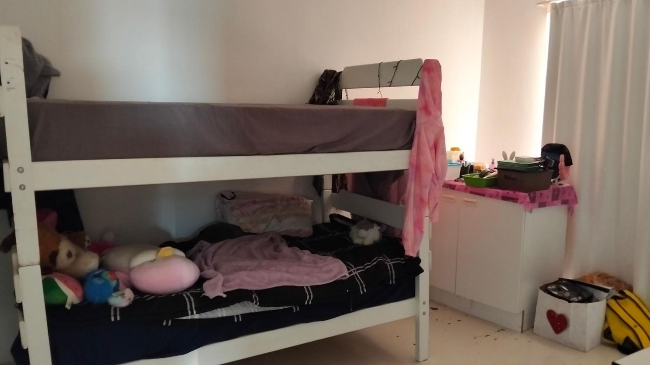 Photo 9 of 13