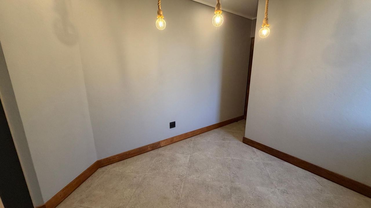 Photo 19 of 26