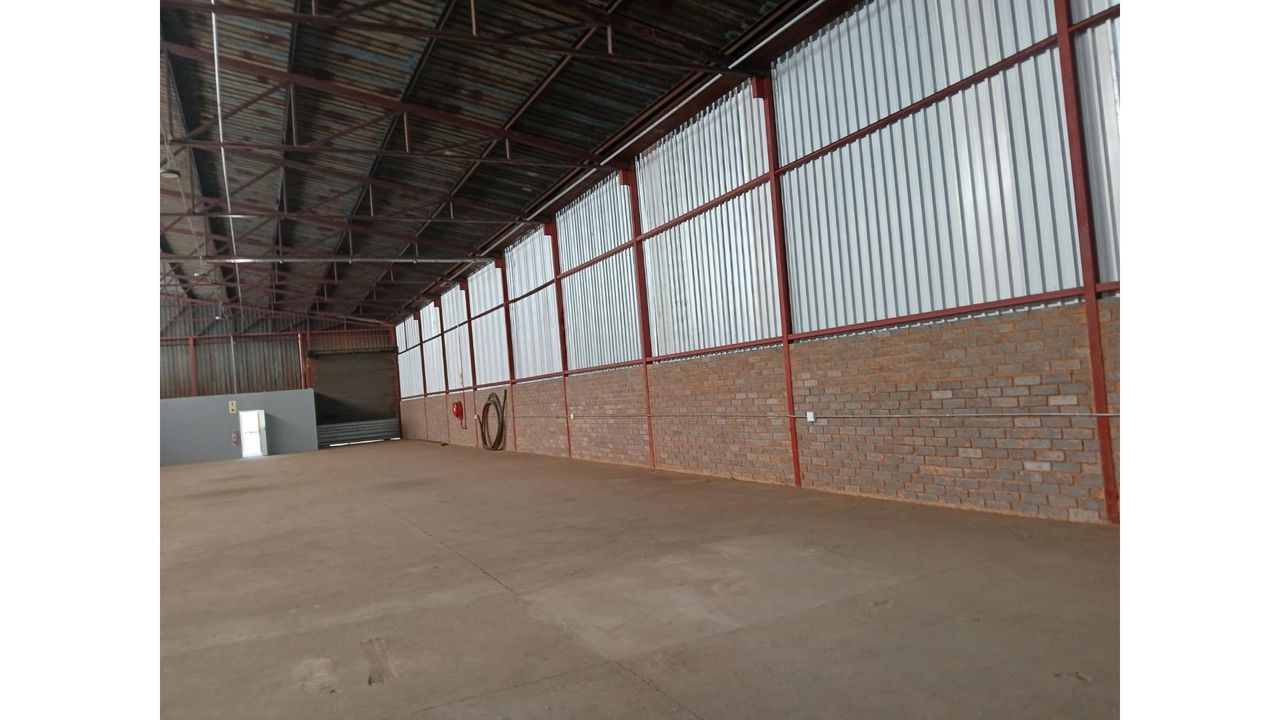 Photo 9 of 17