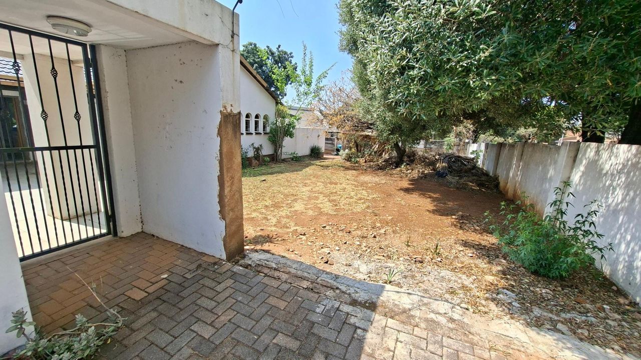 Photo 2 of 37