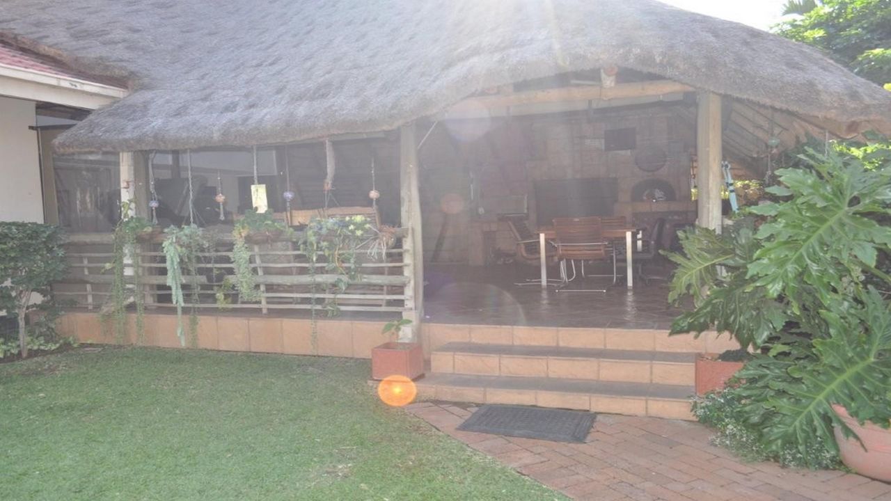 Photo 6 of 29