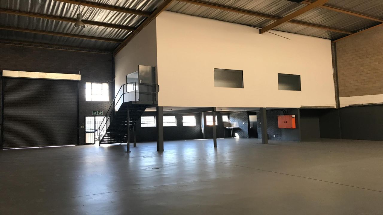 Photo 4 of 12