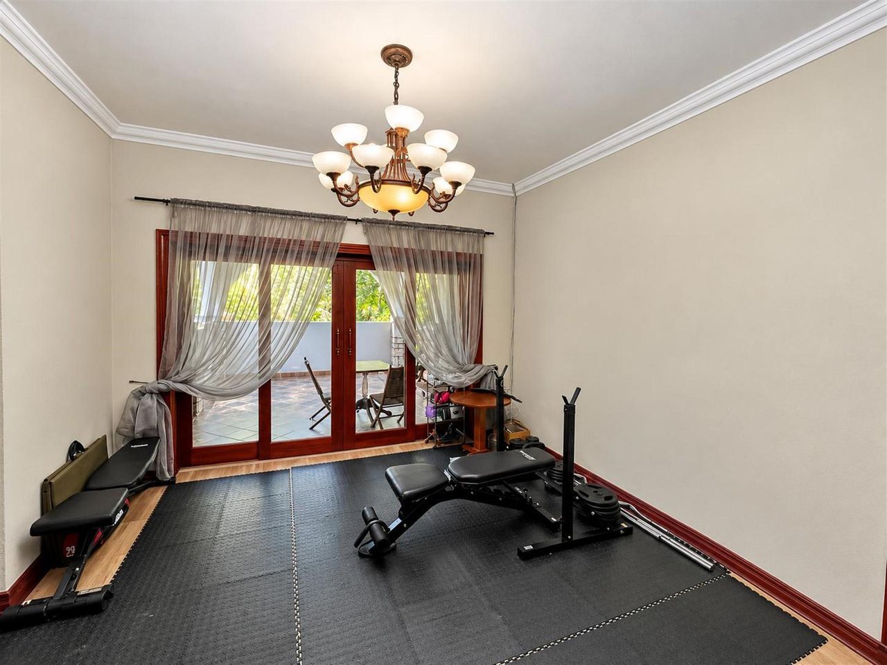 Photo 23 of 26