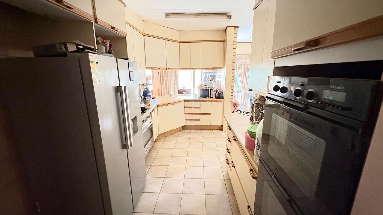 Photo 16 of 50