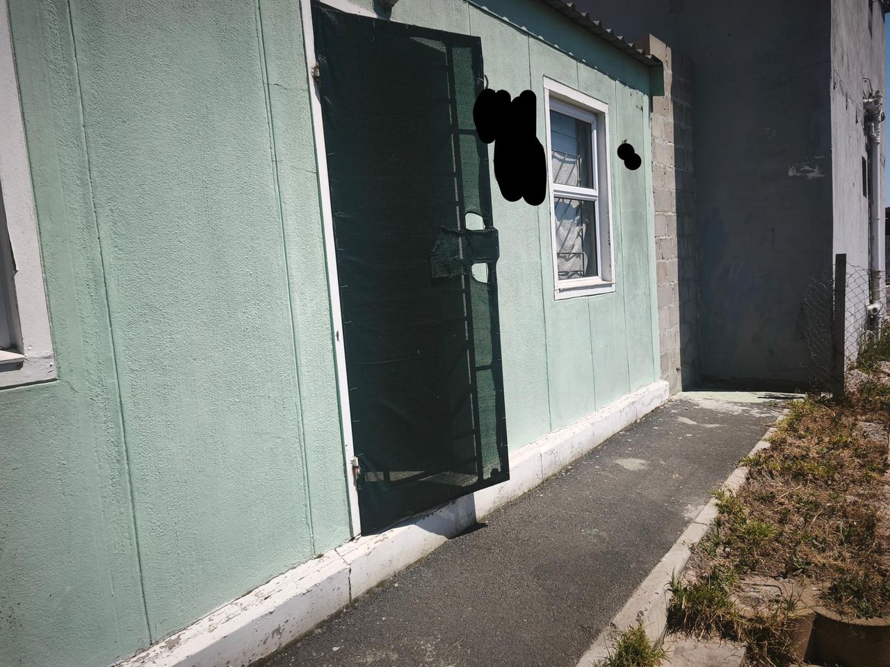Photo 1 of 6