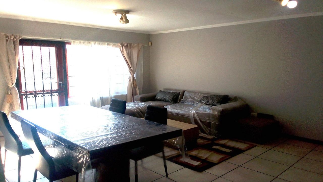 Photo 2 of 14