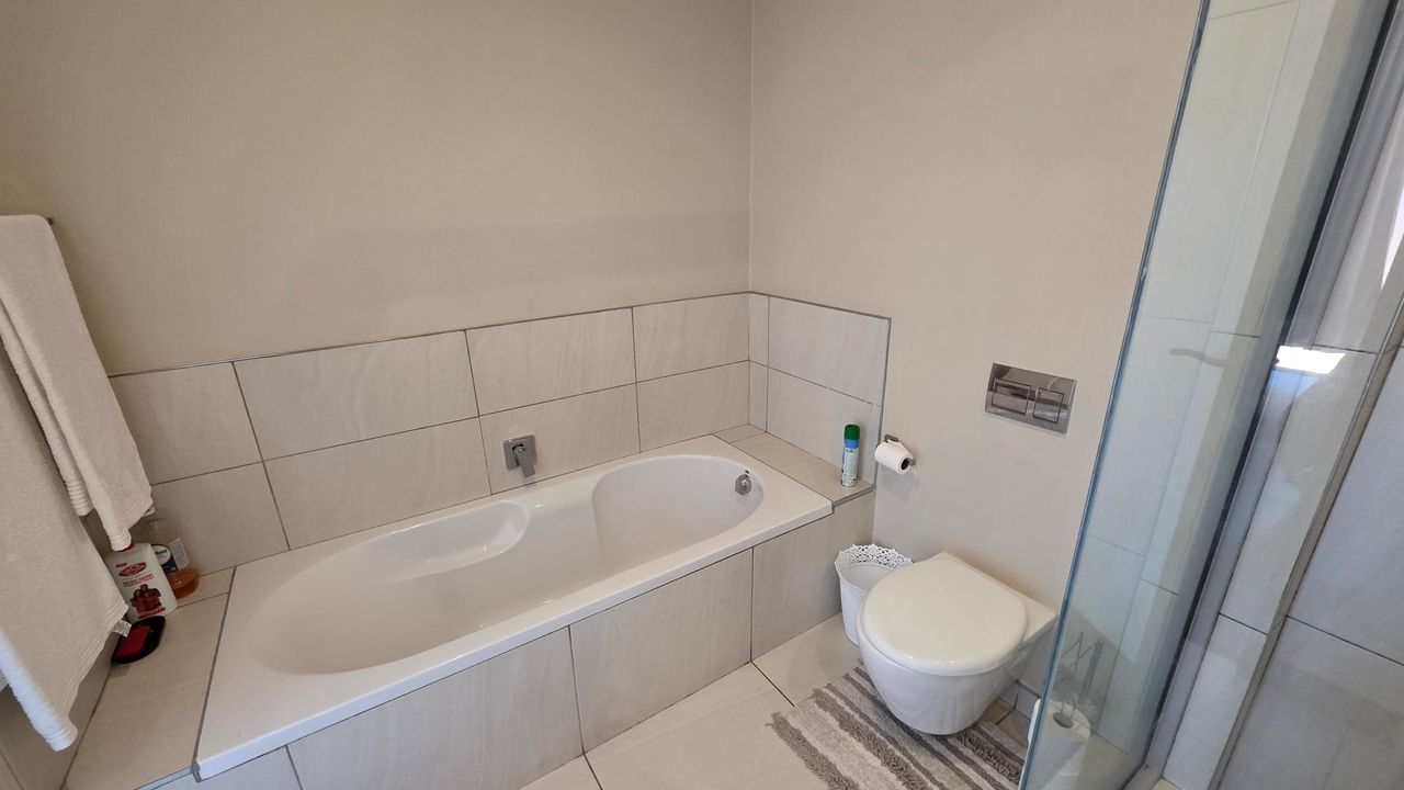 Photo 13 of 20