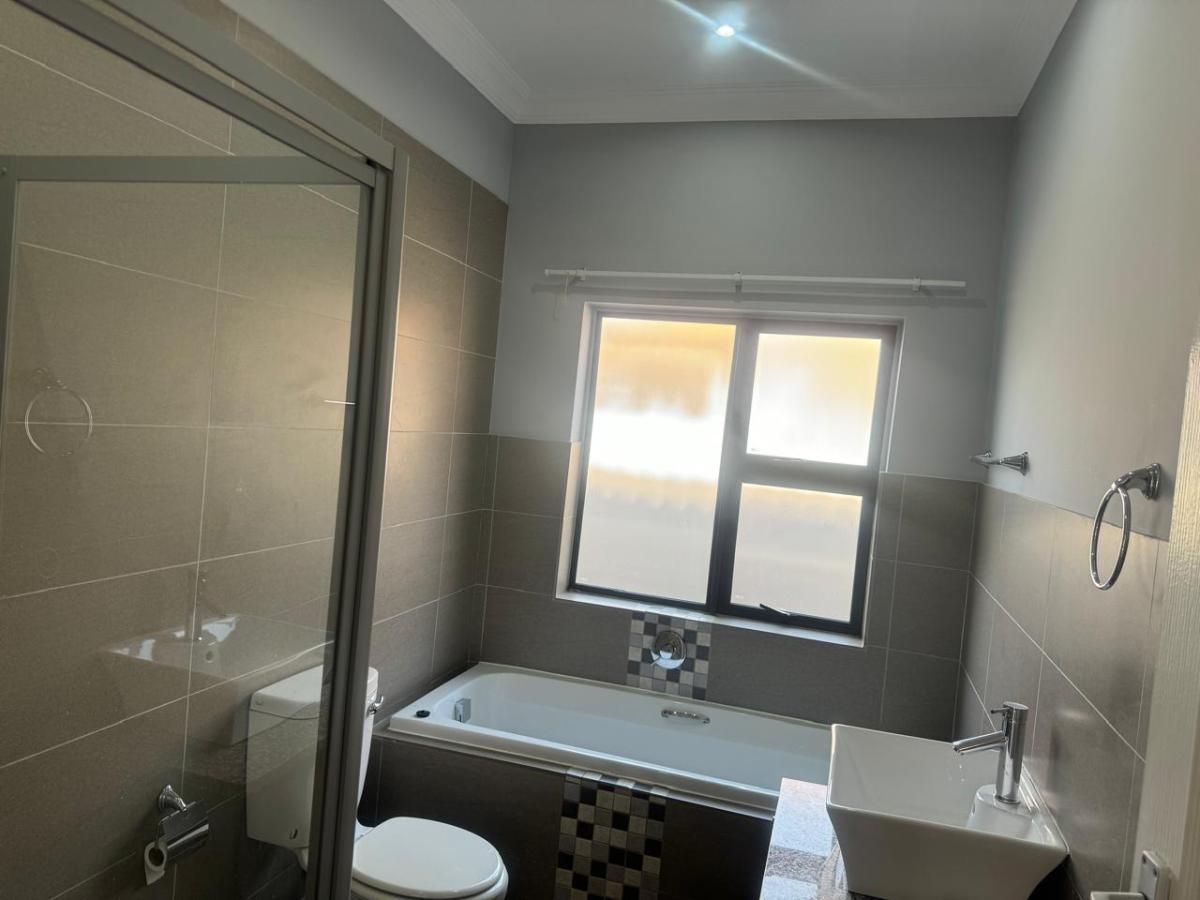 Photo of 3 Bedroom townhouse - sectional to rent in Trichardt, Secunda
