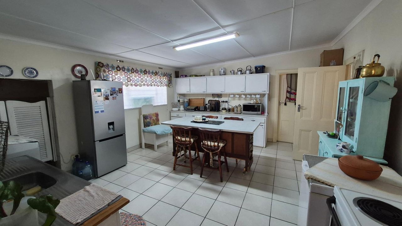 Photo 15 of 25