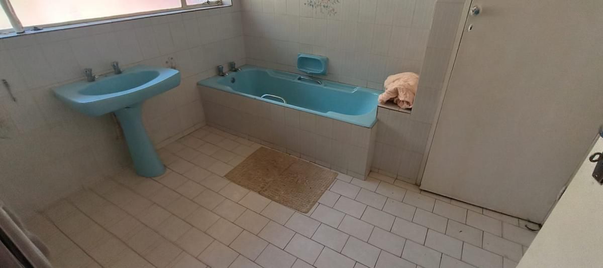 Photo 20 of 40