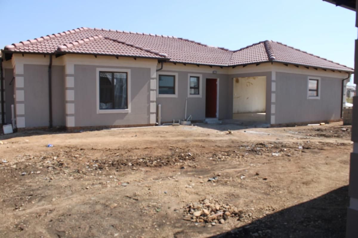 Photo of 3 Bedroom development for sale in Klerksoord, Akasia