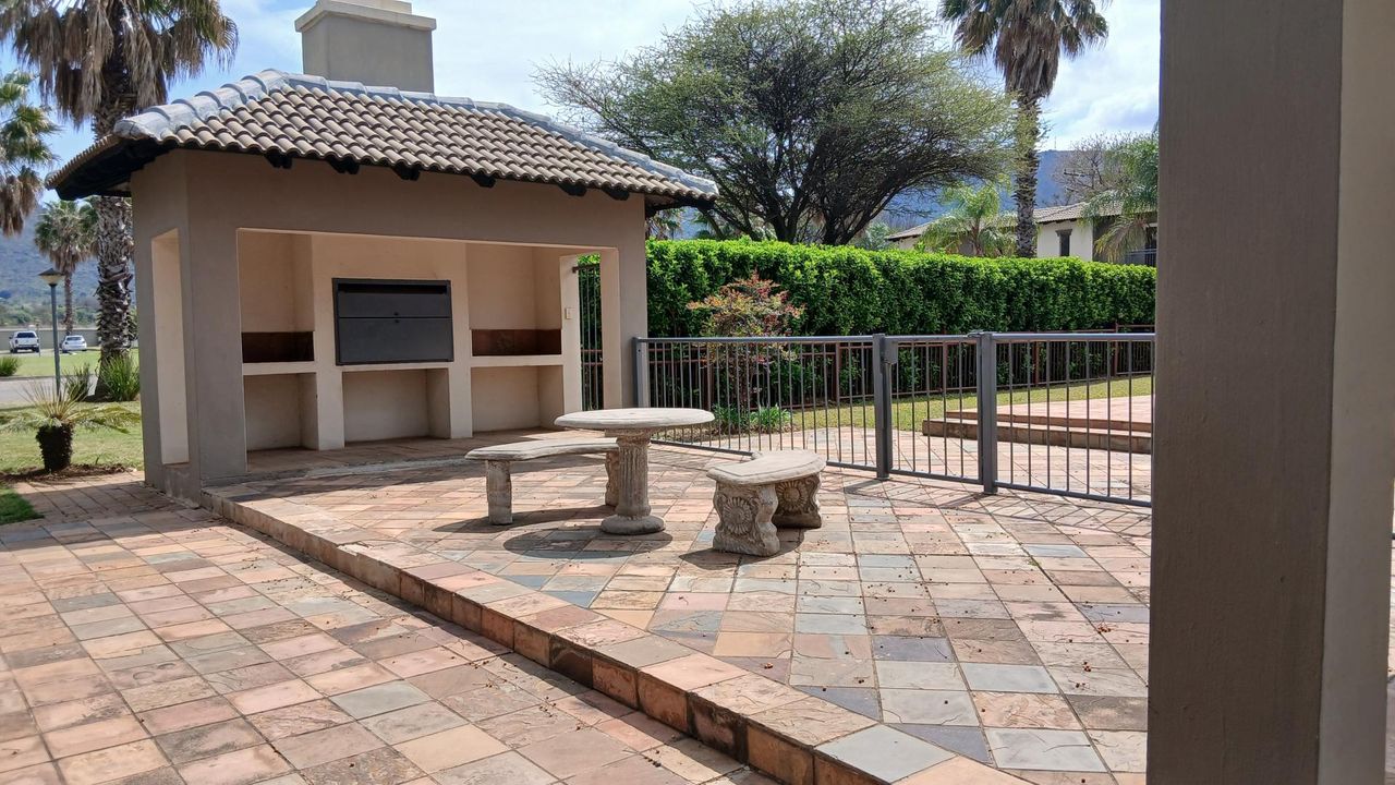 Photo 18 of 18