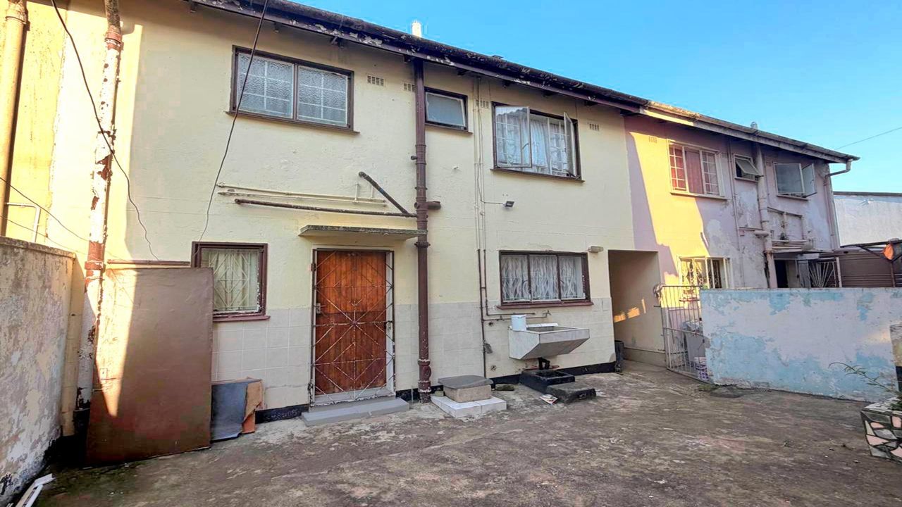 Photo 5 of 26