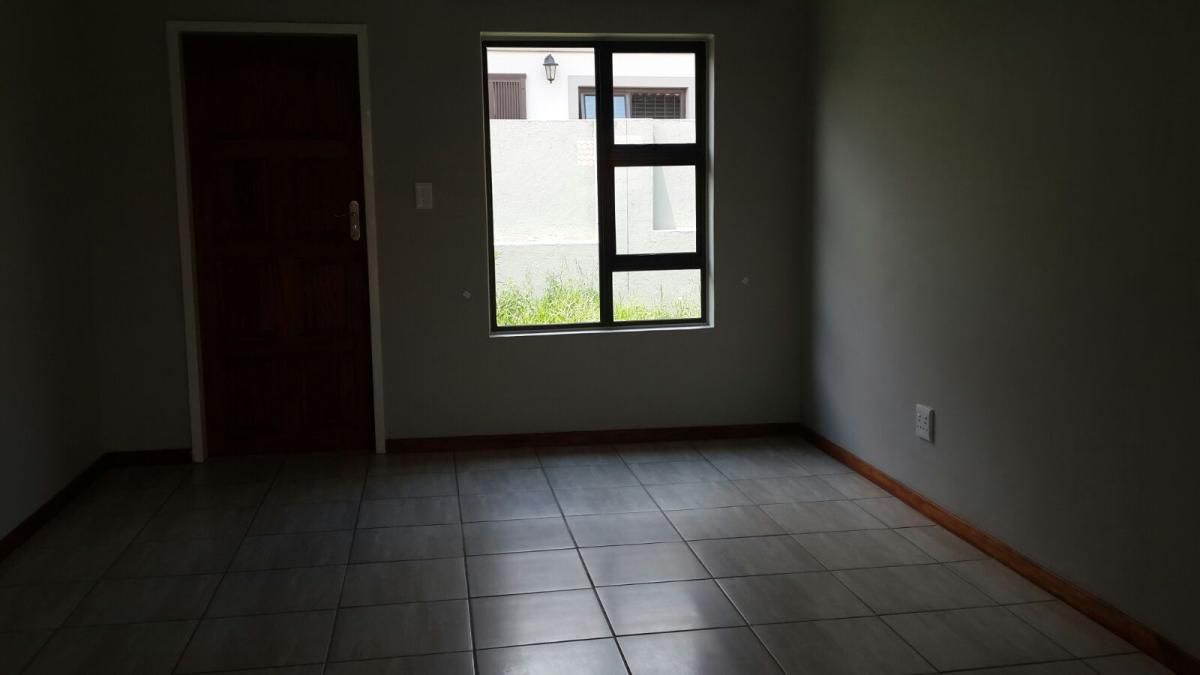 Photo 2 of 12
