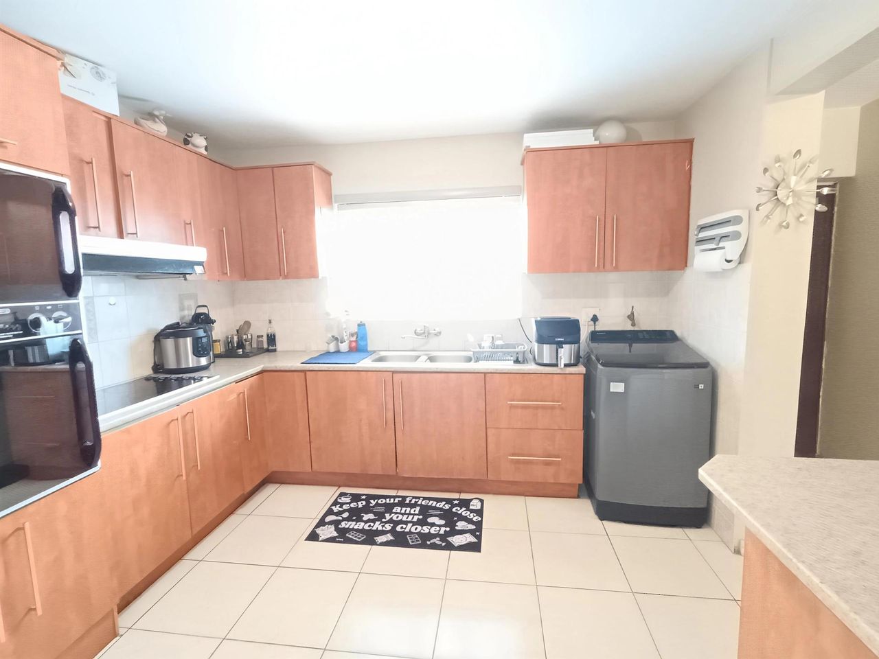 Photo 16 of 36