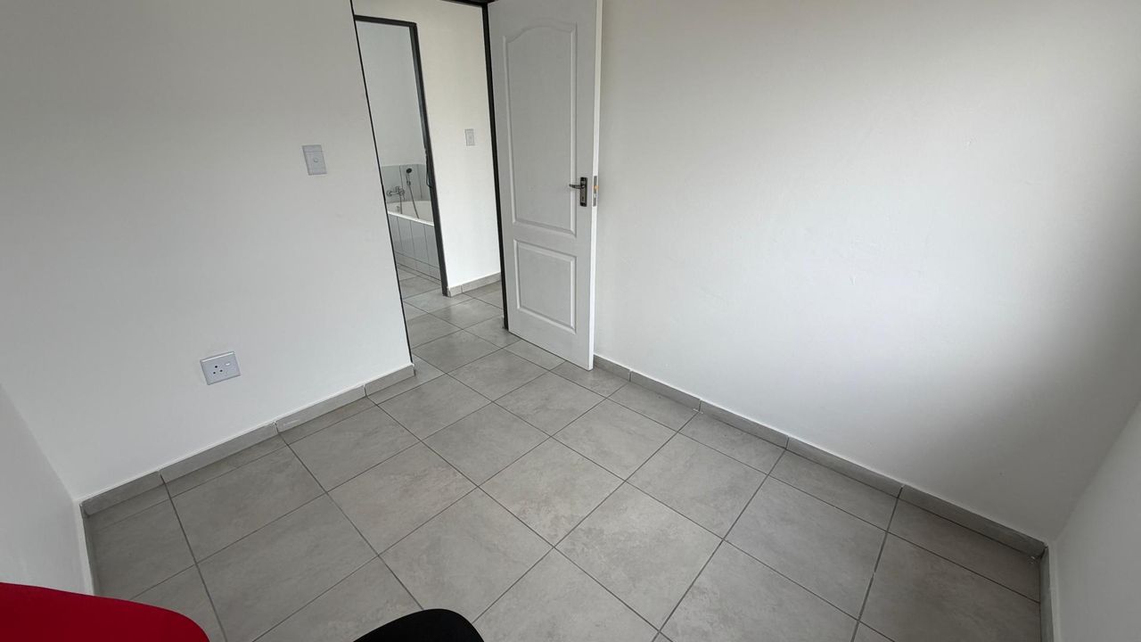 Photo 12 of 20