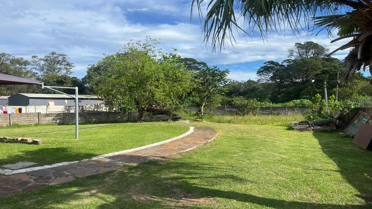 Photo 17 of 18