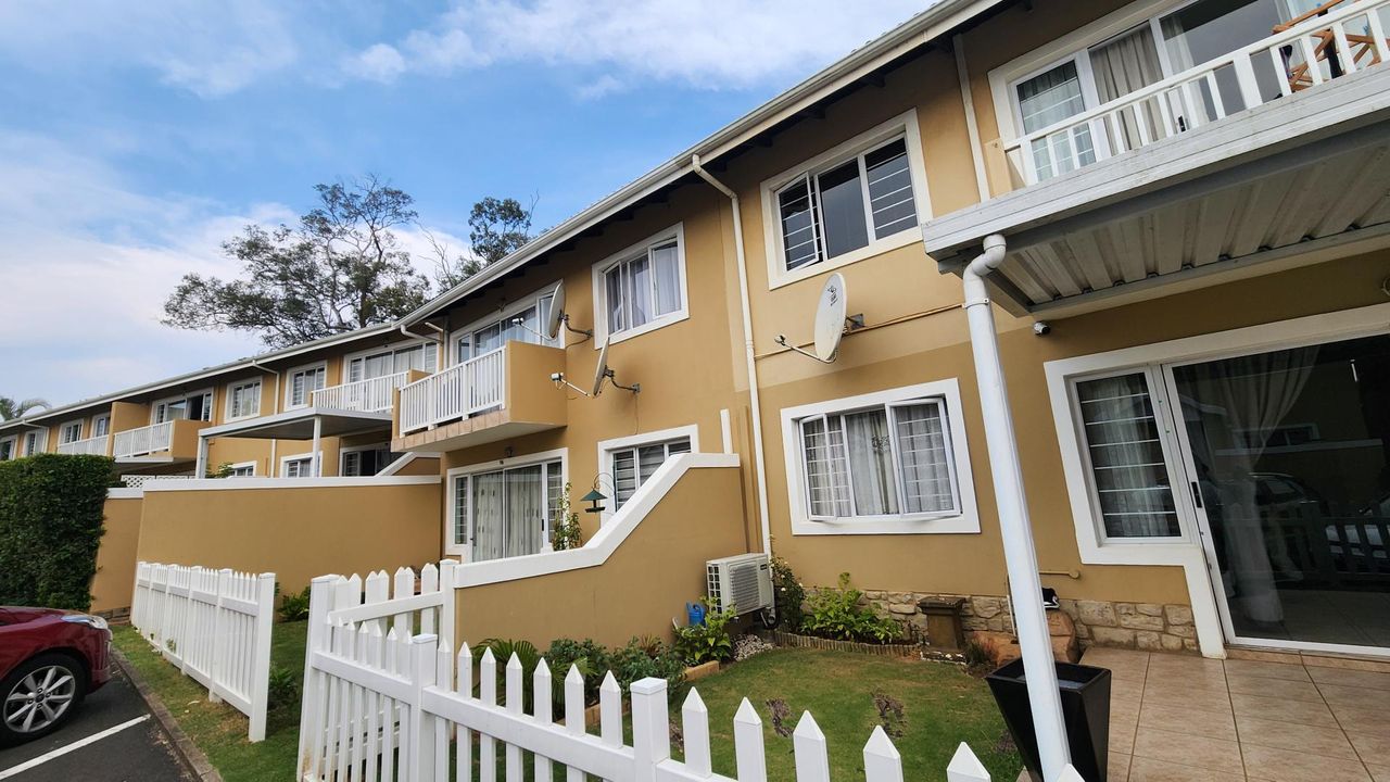Photo of 2 Bedroom apartment for sale in Mount Edgecombe