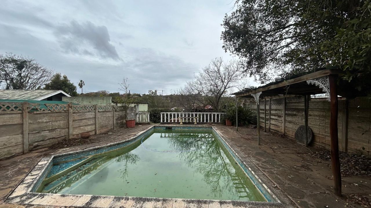 Photo 16 of 16