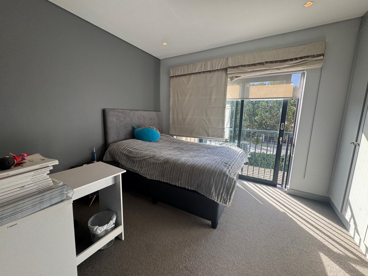 Photo of 3 Bedroom duplex townhouse - sectional to rent in Rondebosch, Cape Town