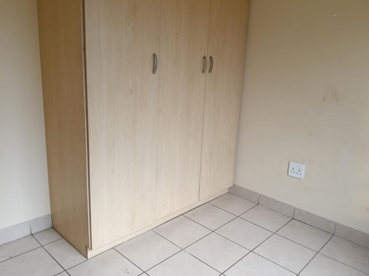 Photo 8 of 14