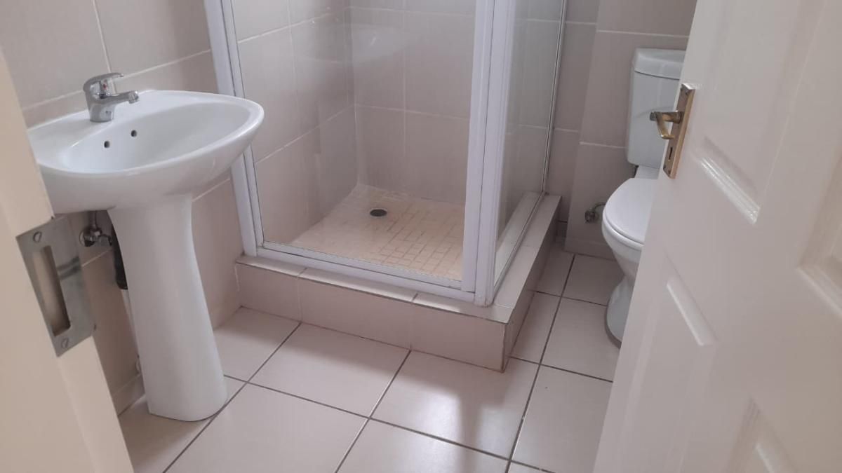 Photo 14 of 30