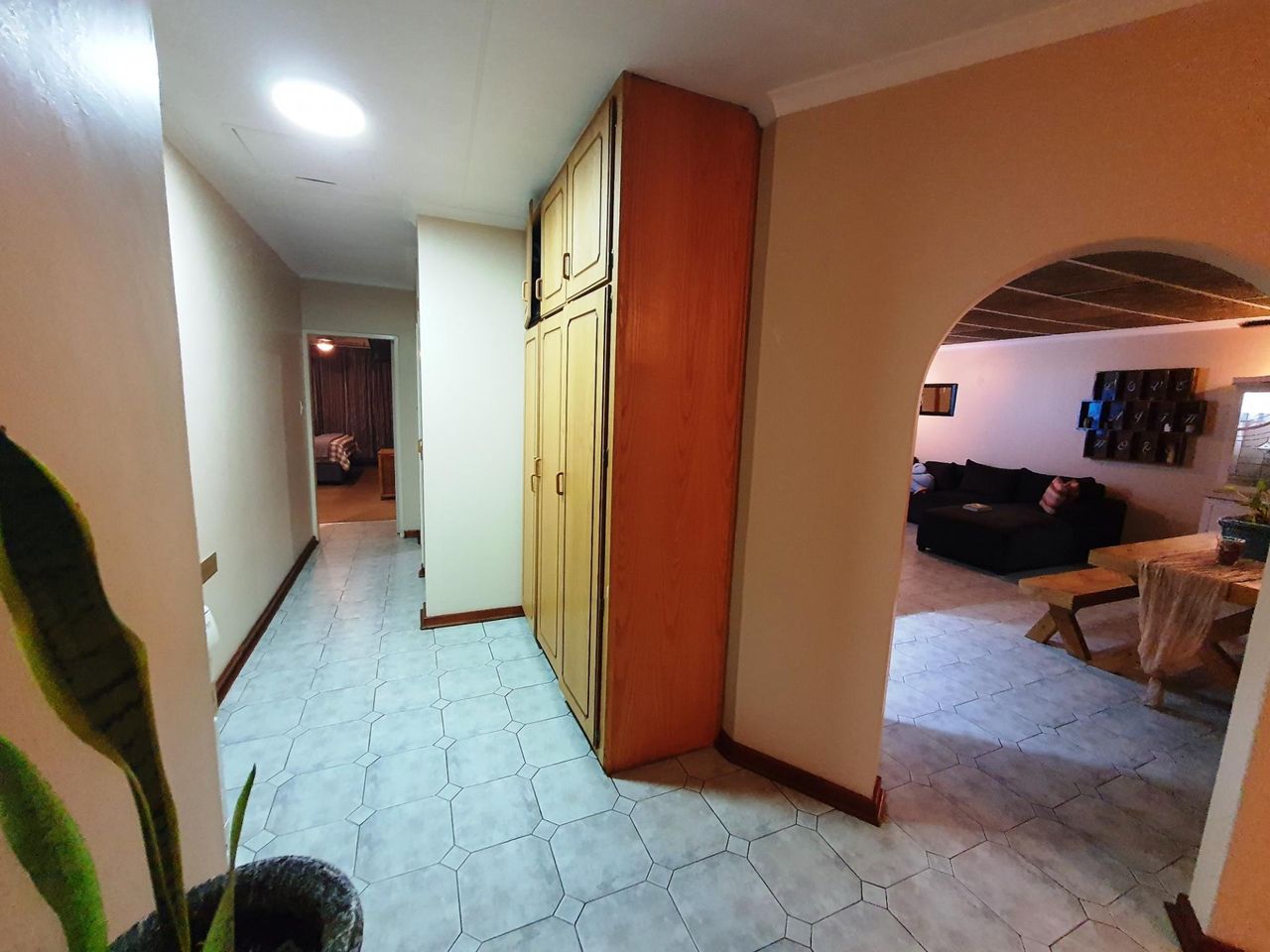 Photo 17 of 24