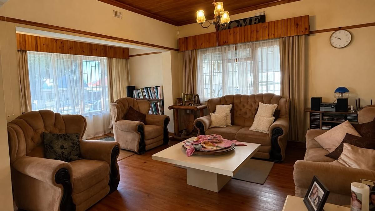 Photo of 6 Bedroom house for sale in George South