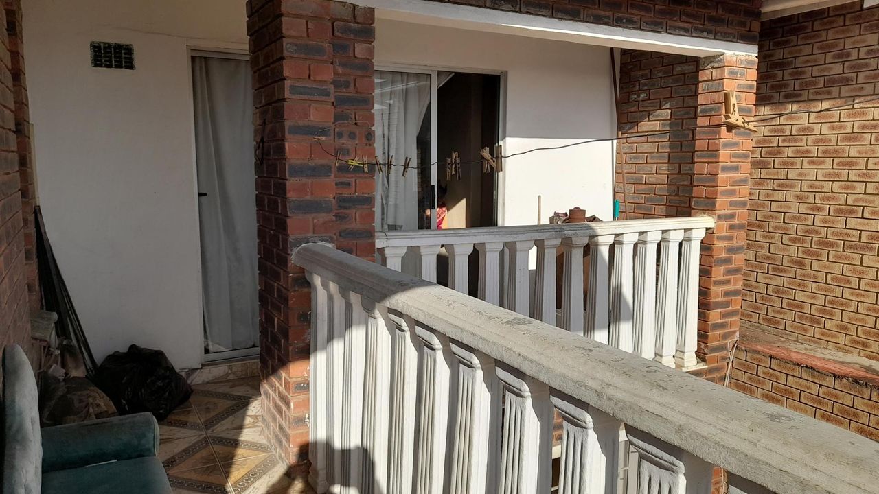Photo 8 of 29