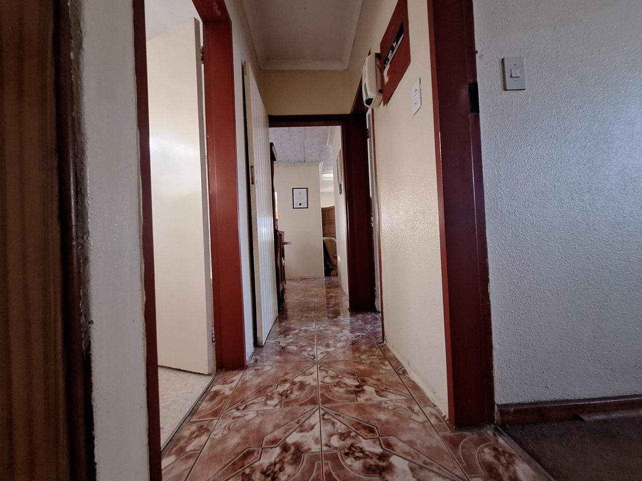 Photo 6 of 24