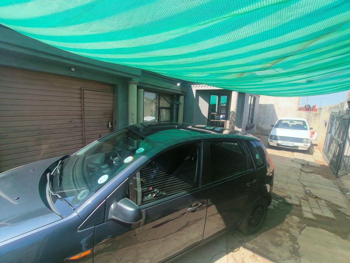 Photo of 6 Bedroom house for sale in Mamelodi, Pretoria