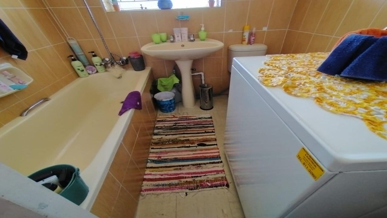 Photo 16 of 29