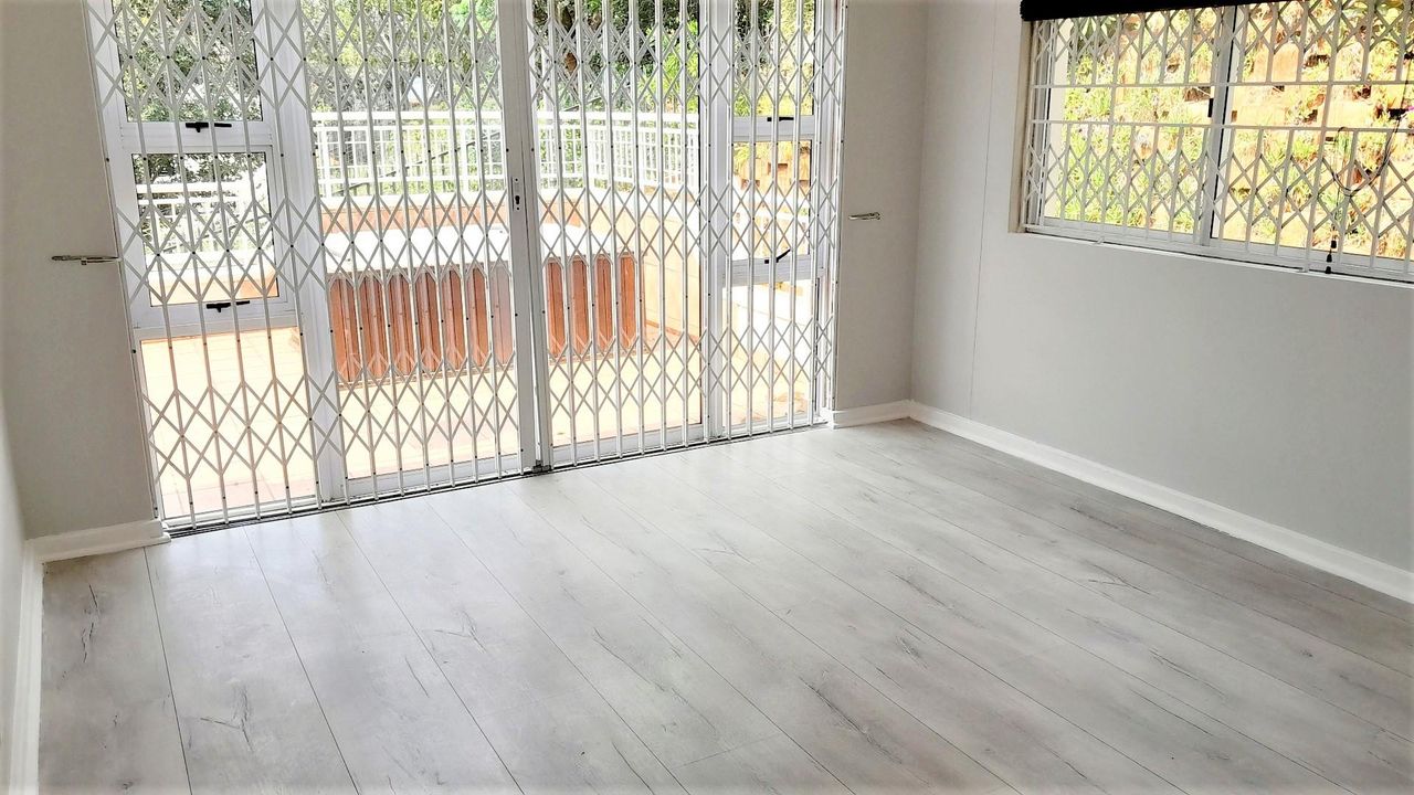 Photo 12 of 20