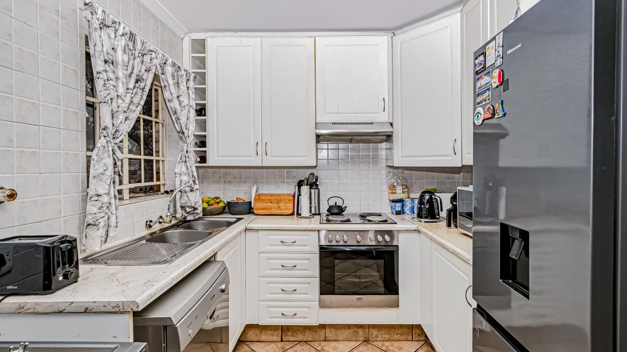 Photo 12 of 27