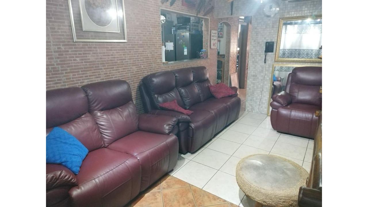 Photo of 4 Bedroom house for sale in Shastri Park, Phoenix