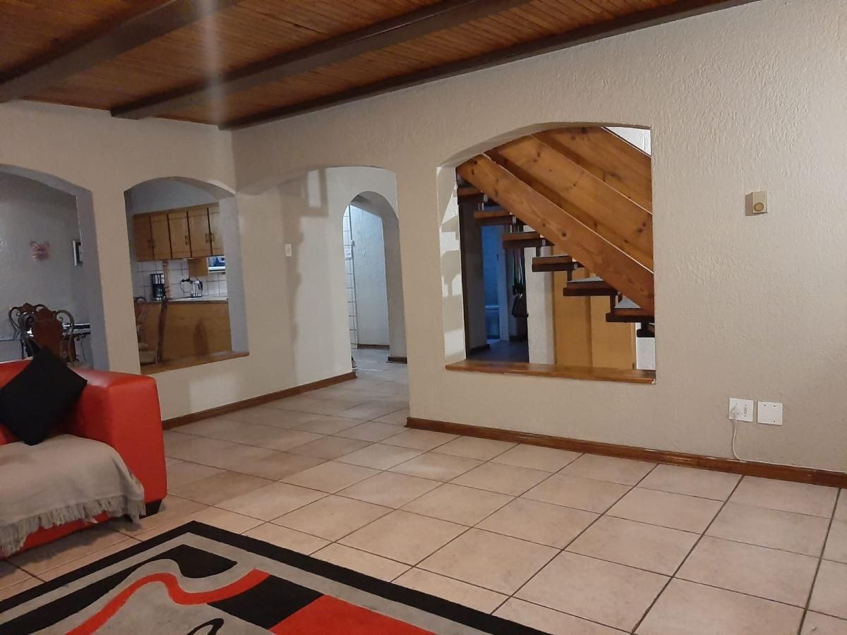 Photo 6 of 6