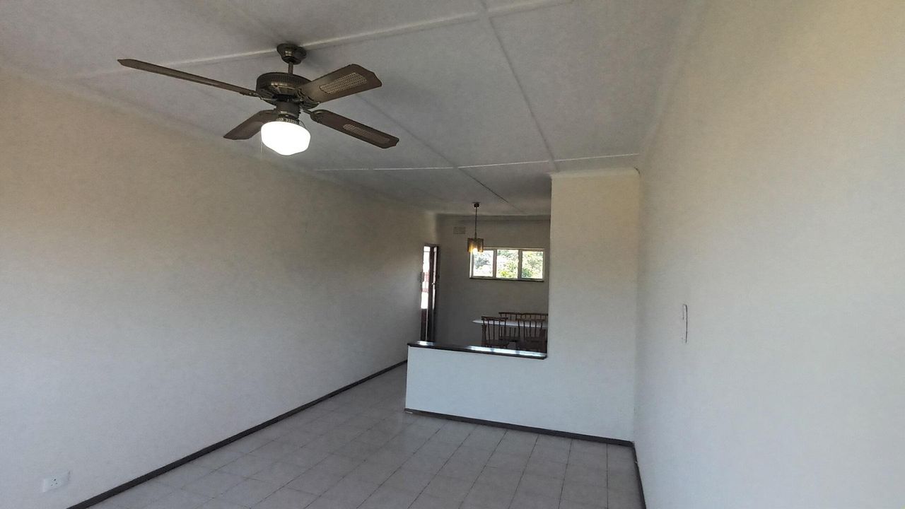 Photo 14 of 21
