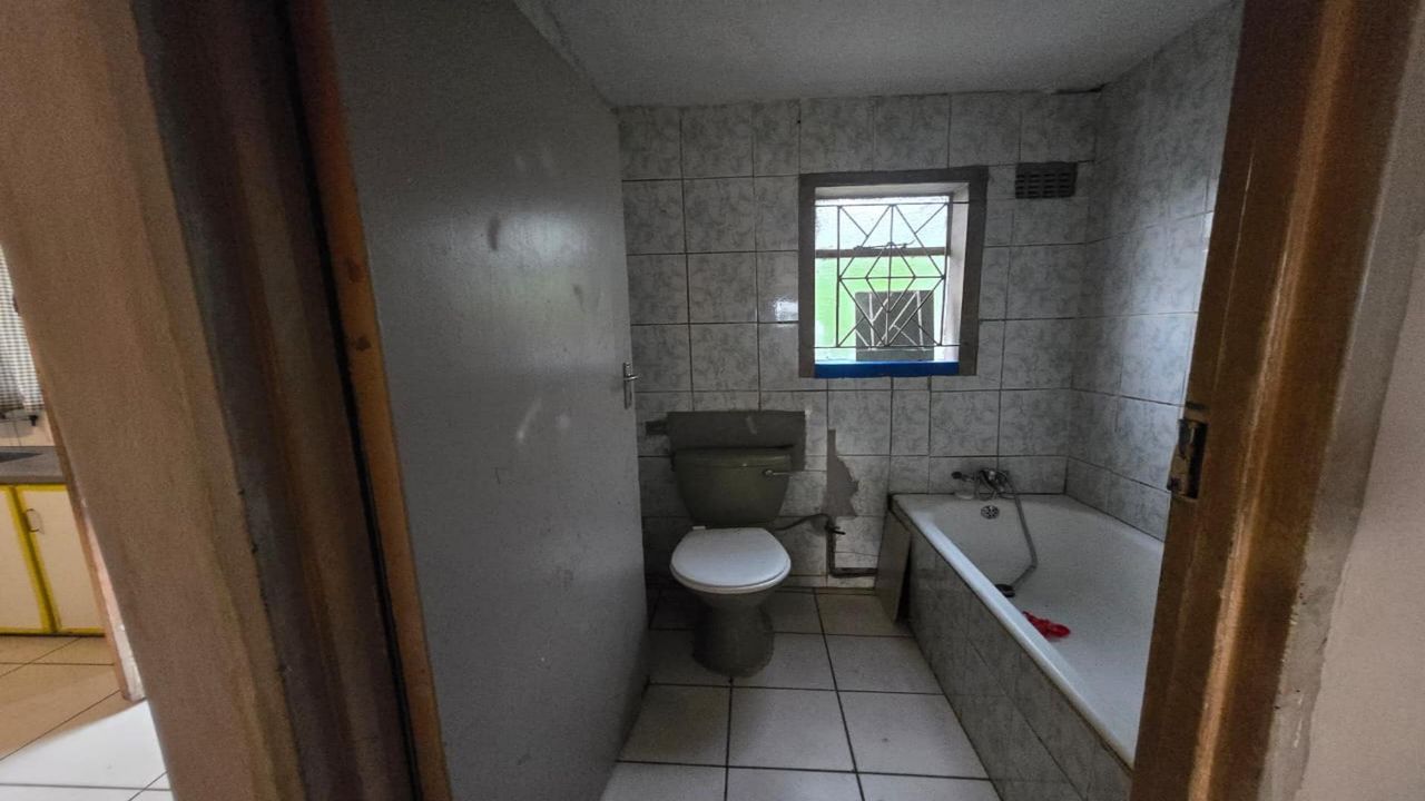 Photo 5 of 12