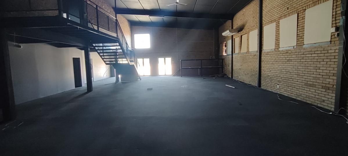 Photo 6 of 35