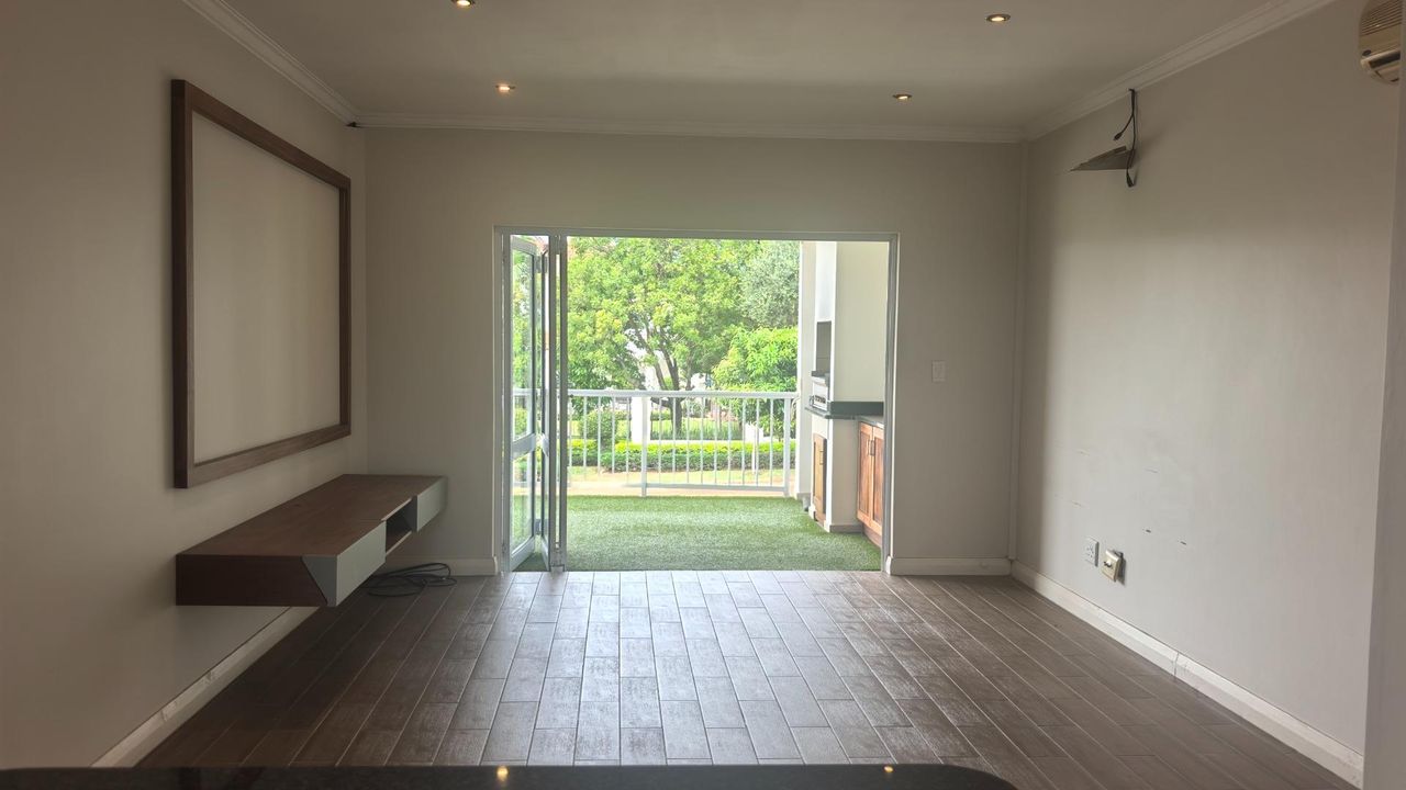 Photo 9 of 23