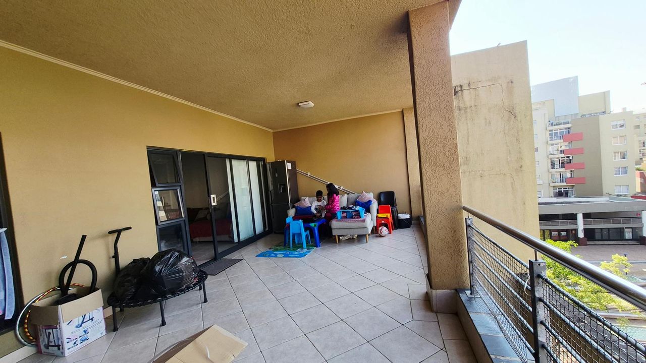 Photo 8 of 17