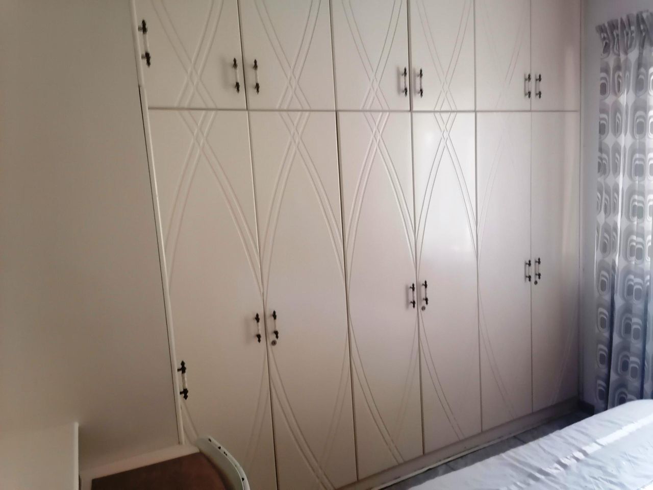 Photo 10 of 16