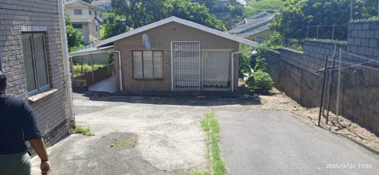 Photo 4 of 22