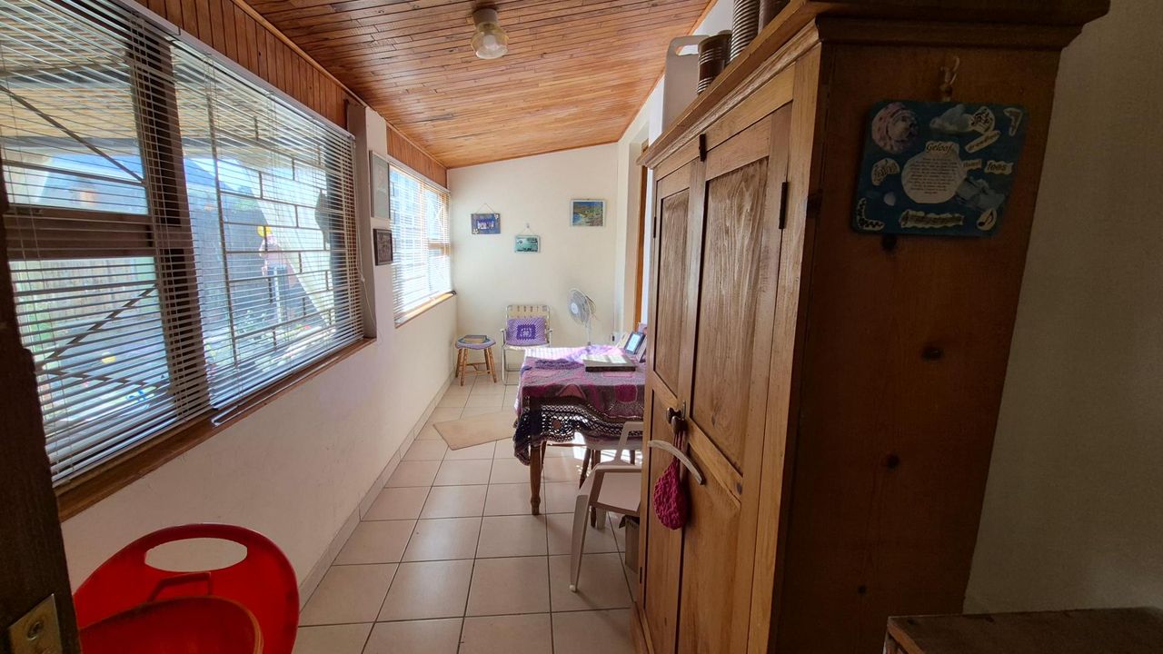 Photo 20 of 25