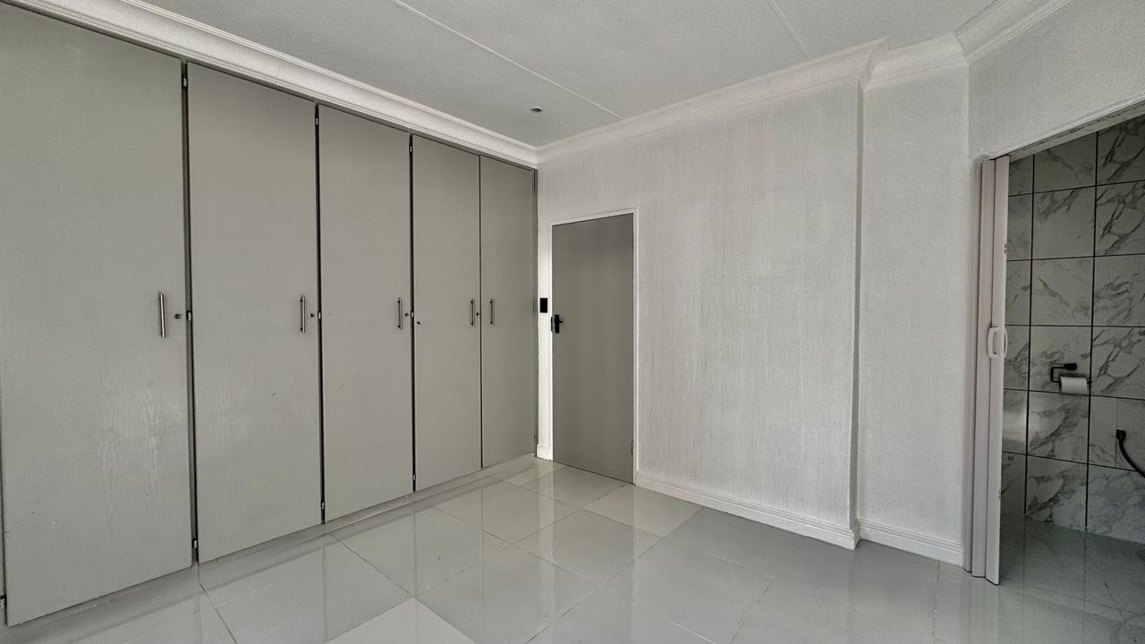 3 Bedroom house for sale in Hennopspark, Centurion
